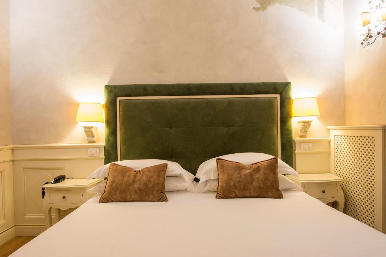 Hotel Pedrini โบโลญญา ภายนอก รูปภาพ